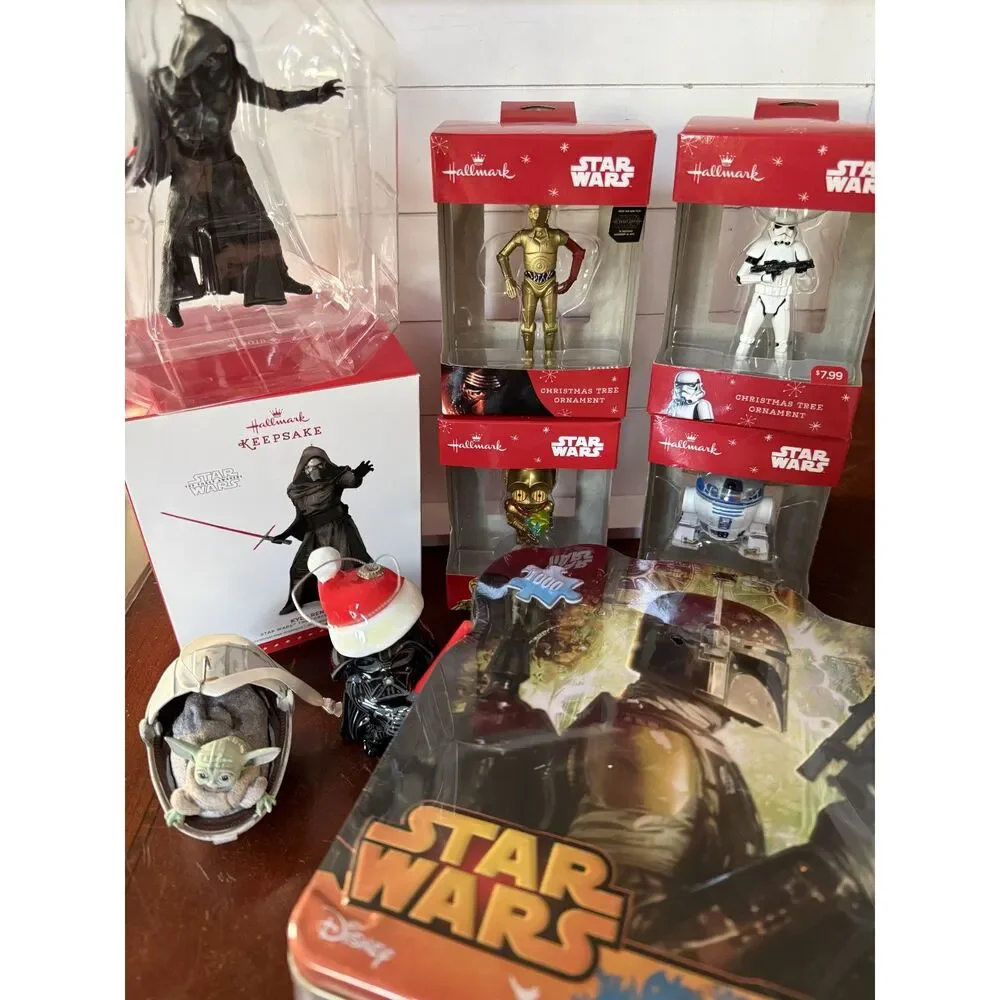 Awesome 8 piece Star Wars Lot of Holiday Ornaments and Puzzle